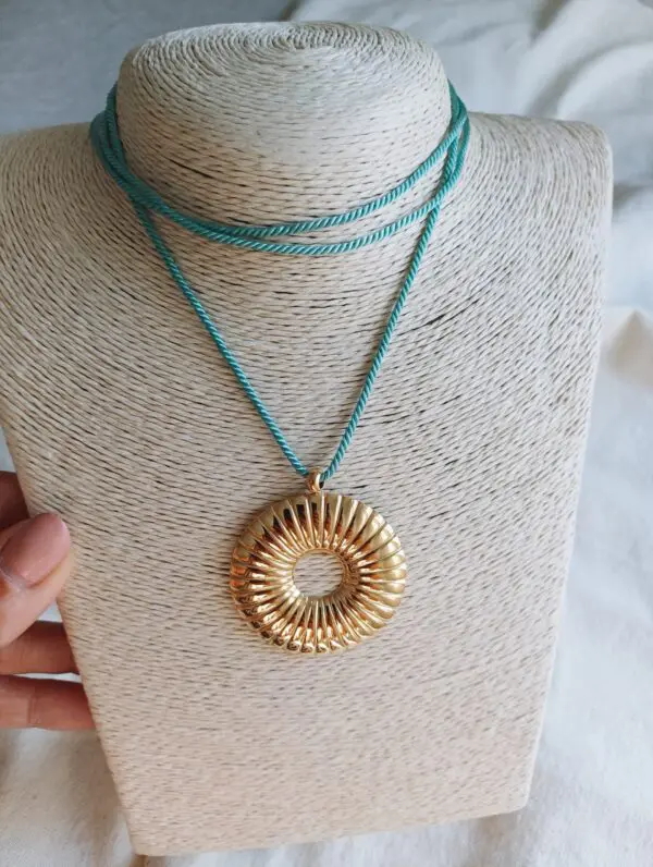 Collar caracola Circle verde agua