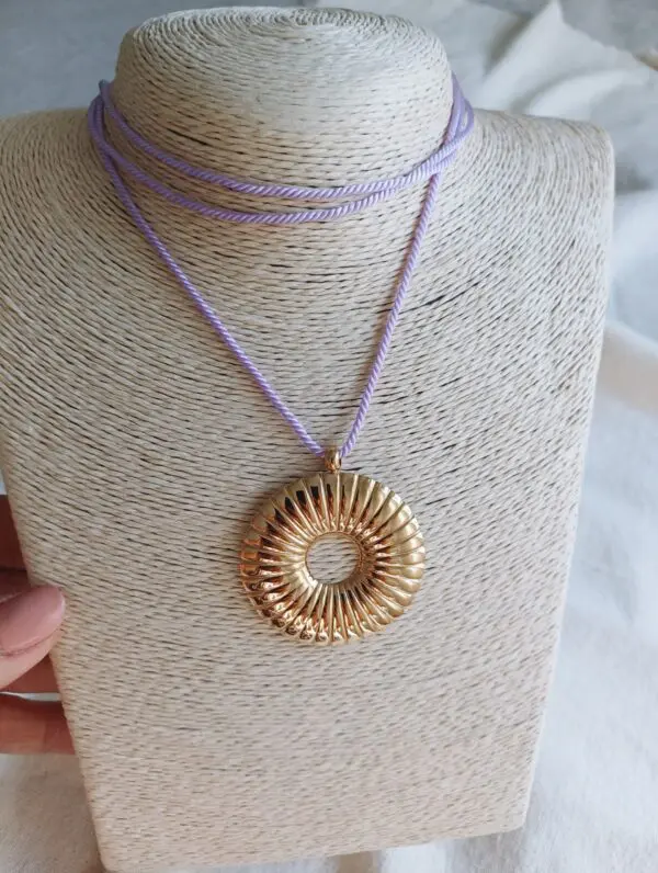 Collar caracola Circle lila