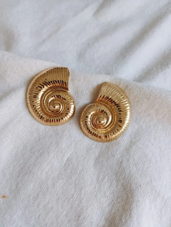 Pendientes maxi caracola gold