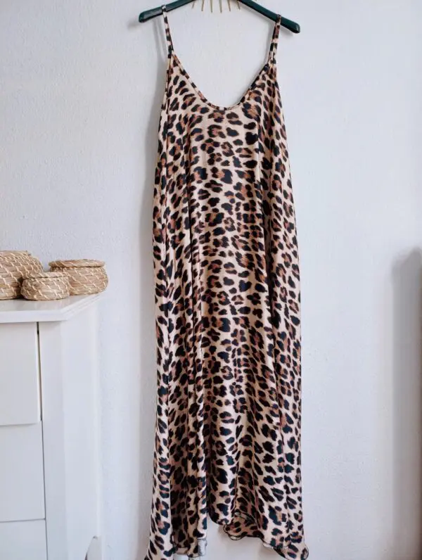 Vestido animal print - Imagen 3