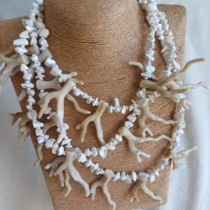 Collar Maxi corales beige