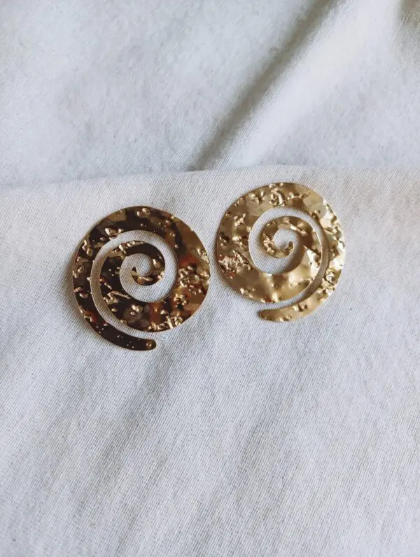 Pendientes caracol gold