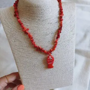 Collar pez rojo