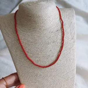 Collar corales bolitas