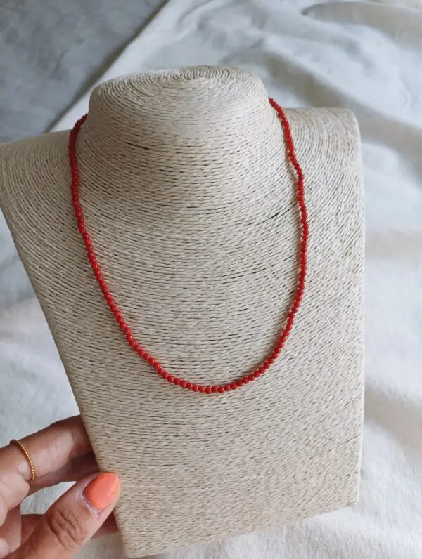 Collar corales bolitas