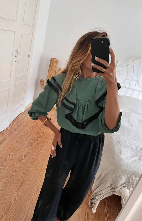Blusa volante verde - Imagen 2