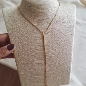 Collar line gold