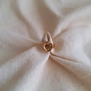 Anillo sello gold