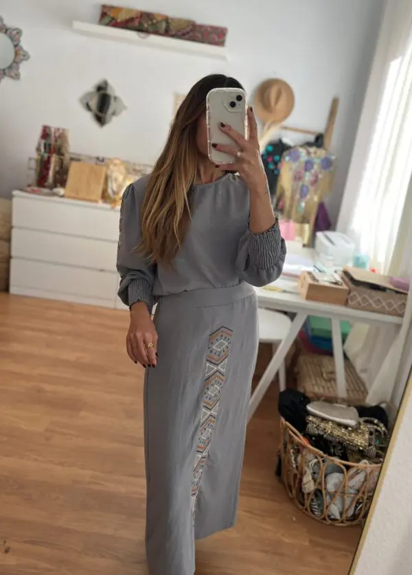 Conjunto azteca gris