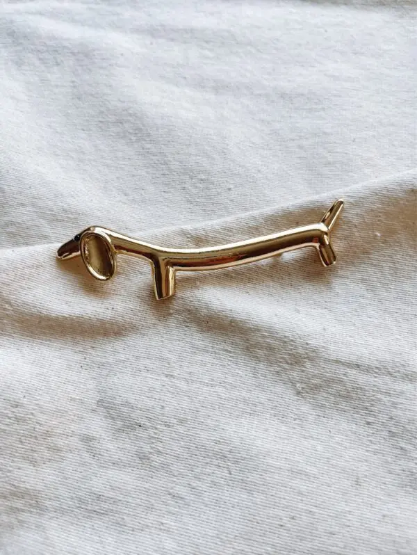Broche teckel