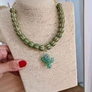 Collar cactus lunares