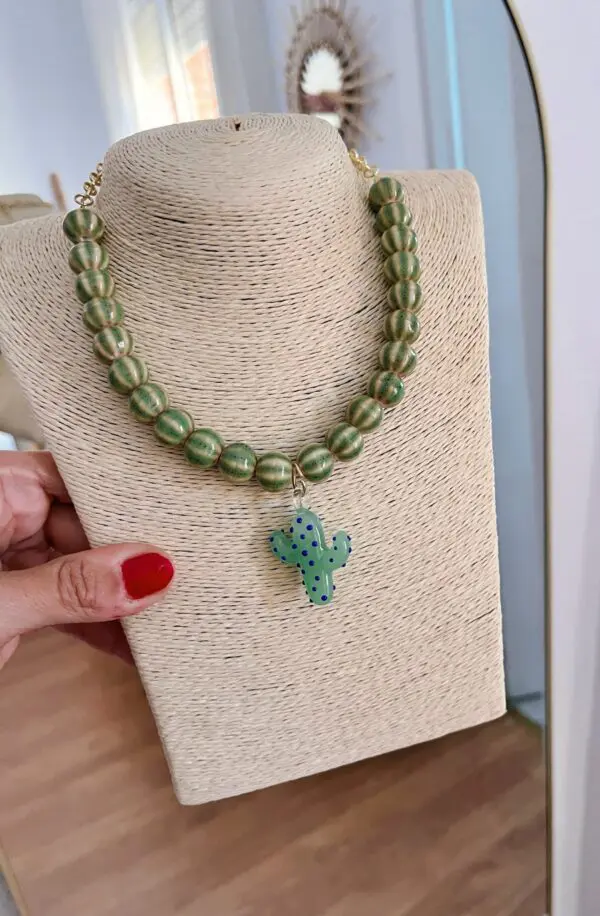 Collar cactus lunares