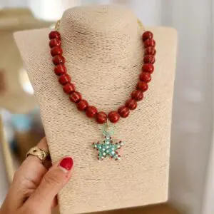 Collar estrella roja