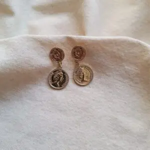 Pendientes moneda doble