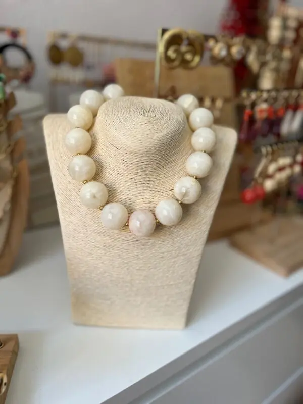 Collar perlas nácar beige