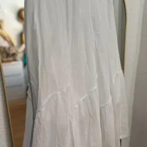 Falda jareta blanca