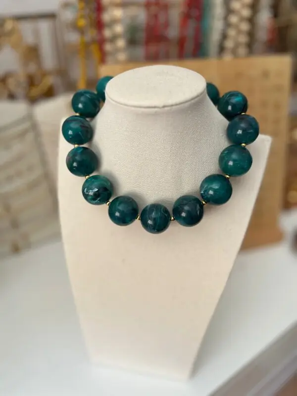 Collar perlas nácar verde