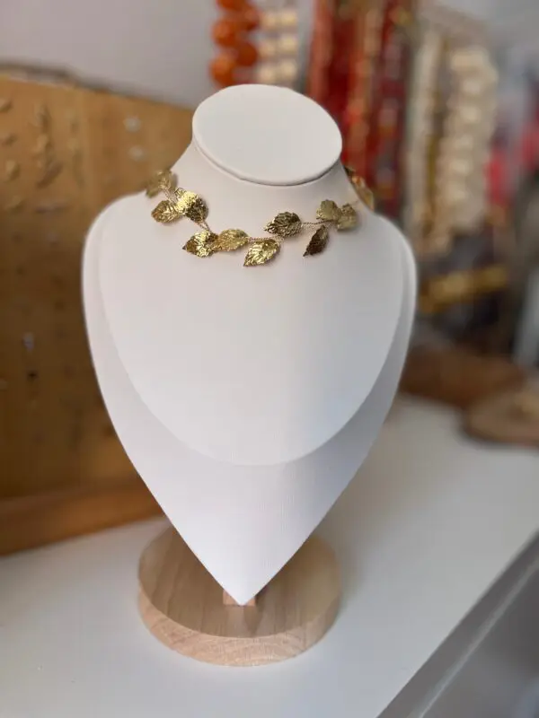 Choker hojas
