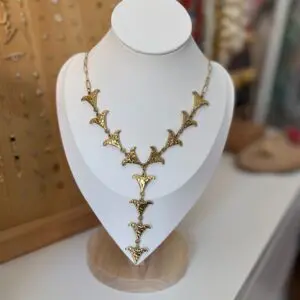 Collar indonesia