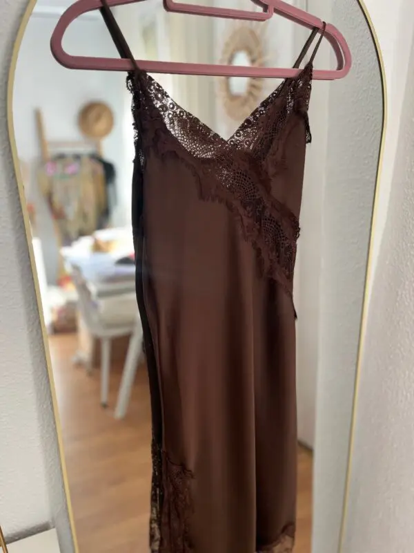 Vestido lencero marrón - Imagen 2
