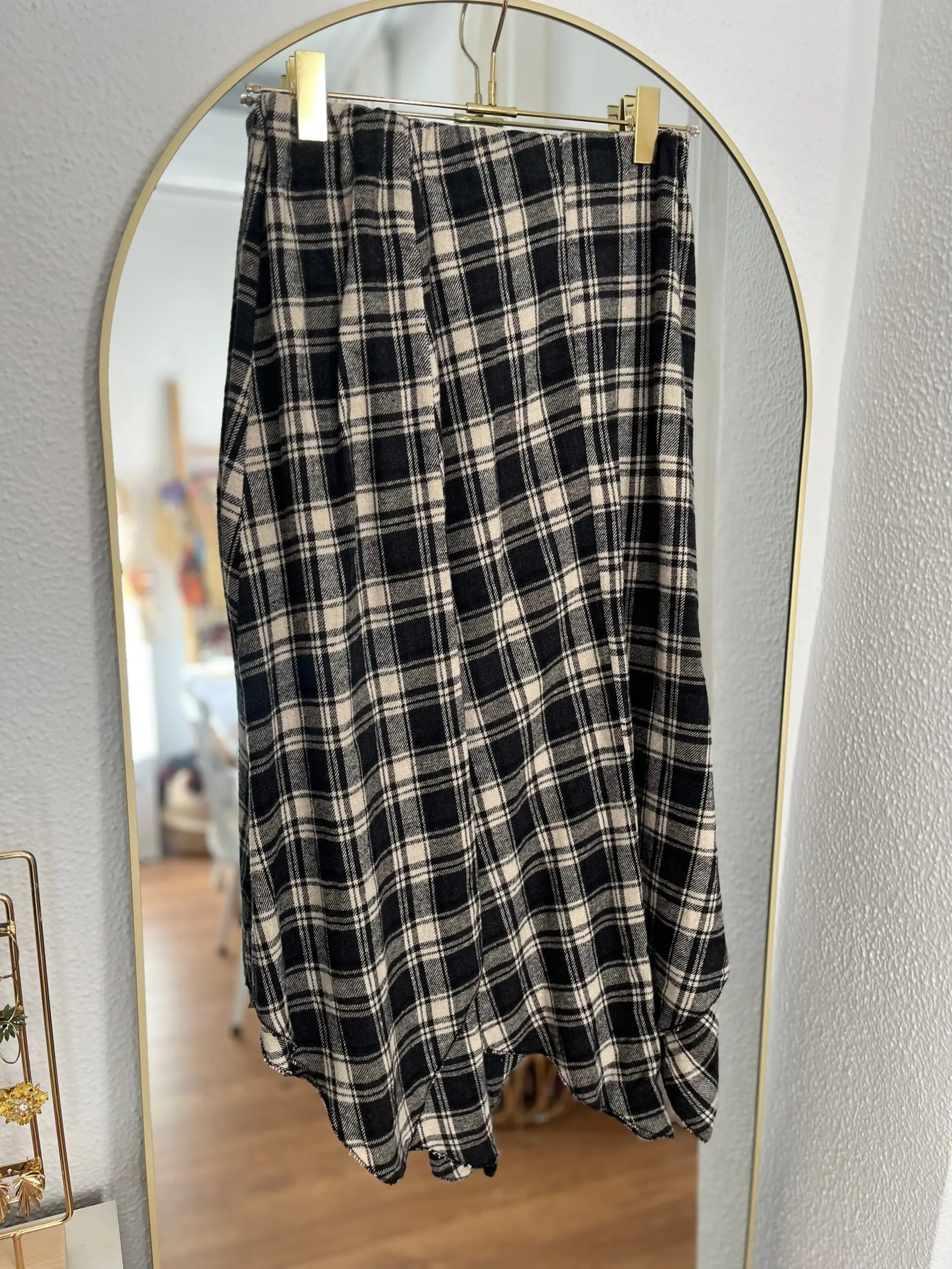 Falda vichy asimétrica gris