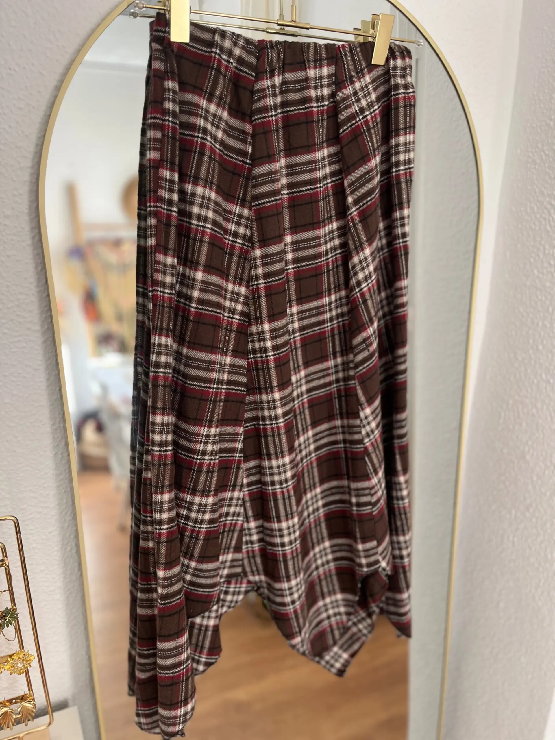 Falda vichy asimétrica burdeos