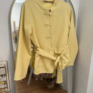Chaqueta amarilla butter