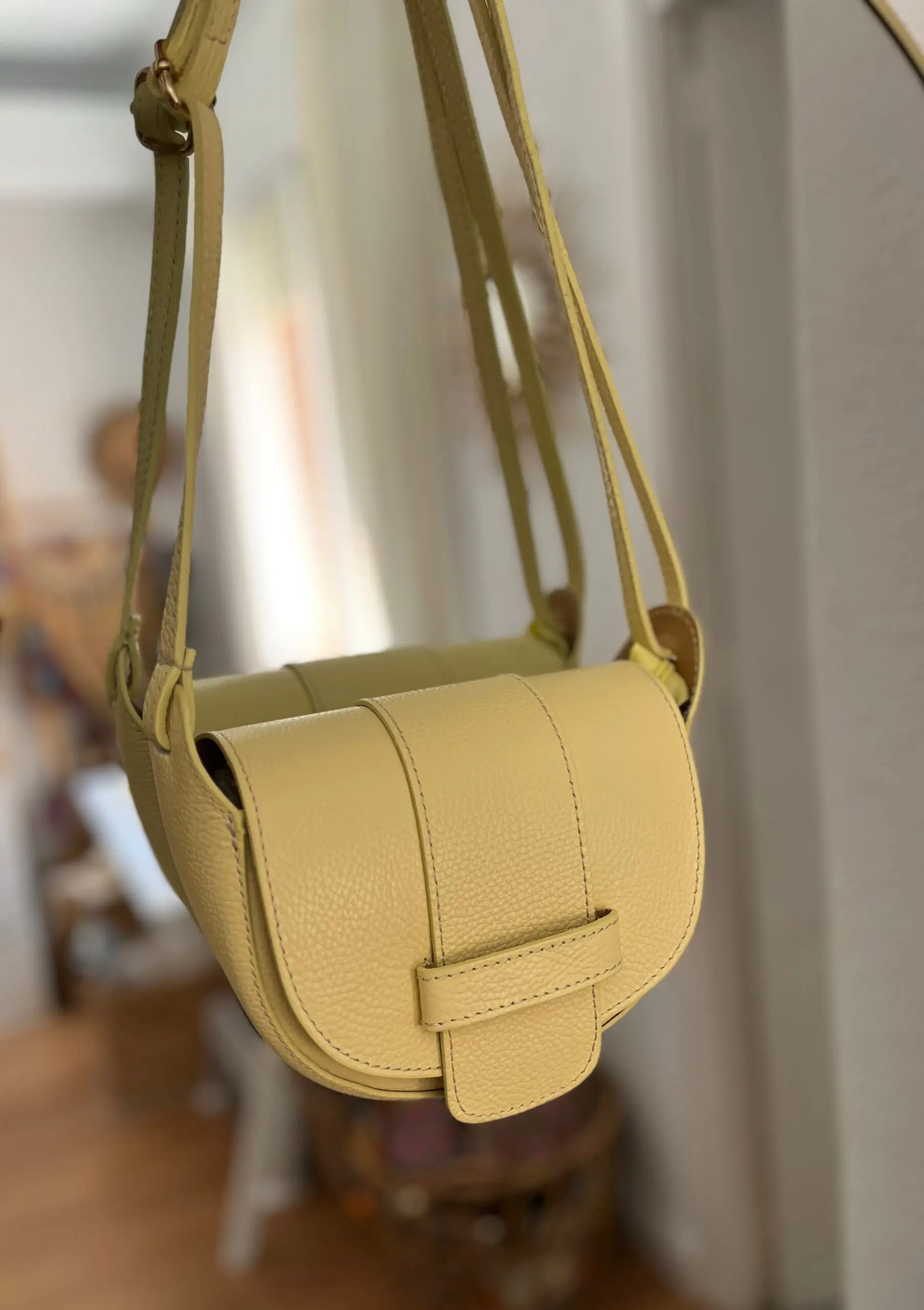 Bolso amarillo butter