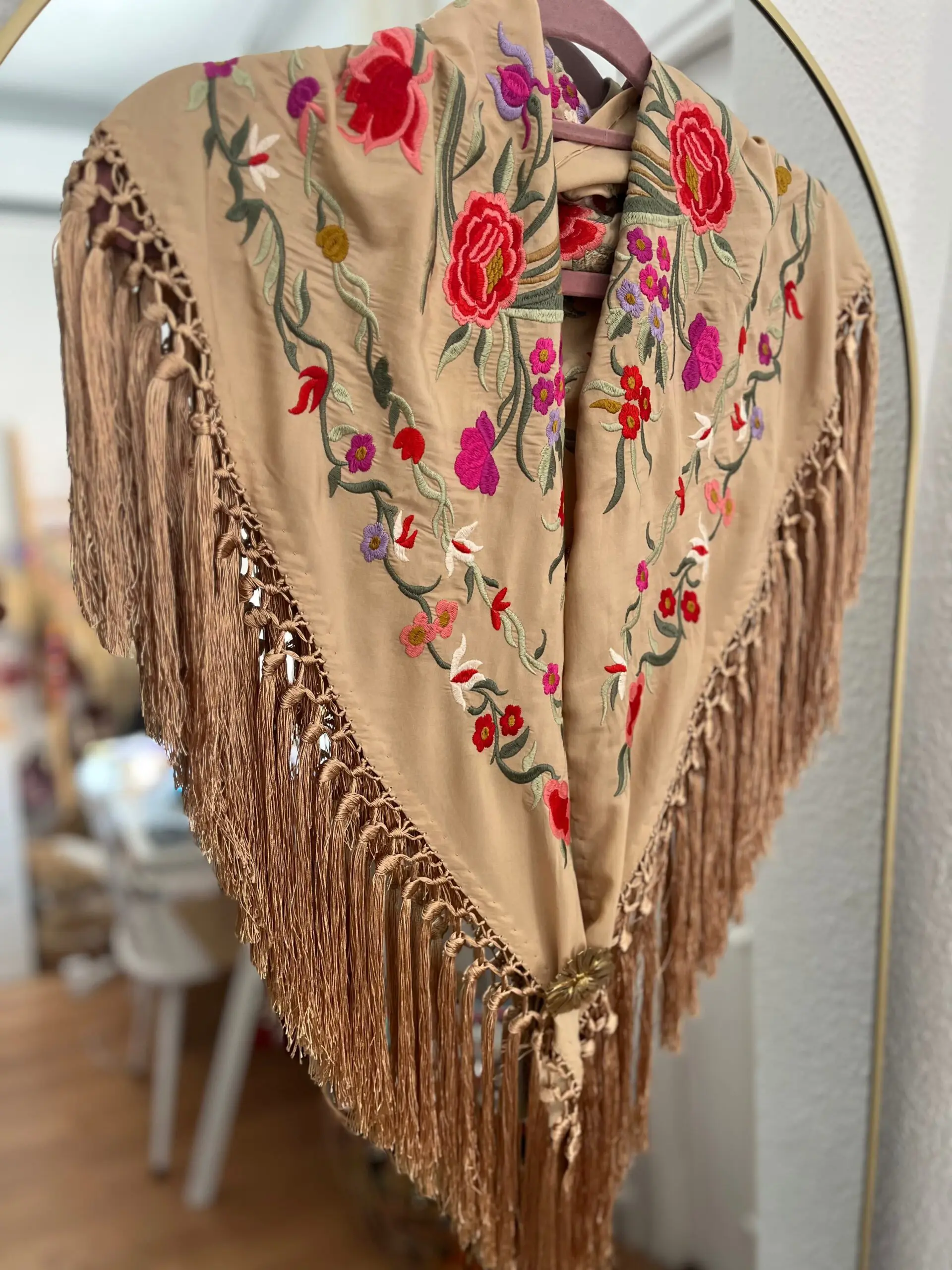 Mantoncillo Carmona beige - Imagen 3