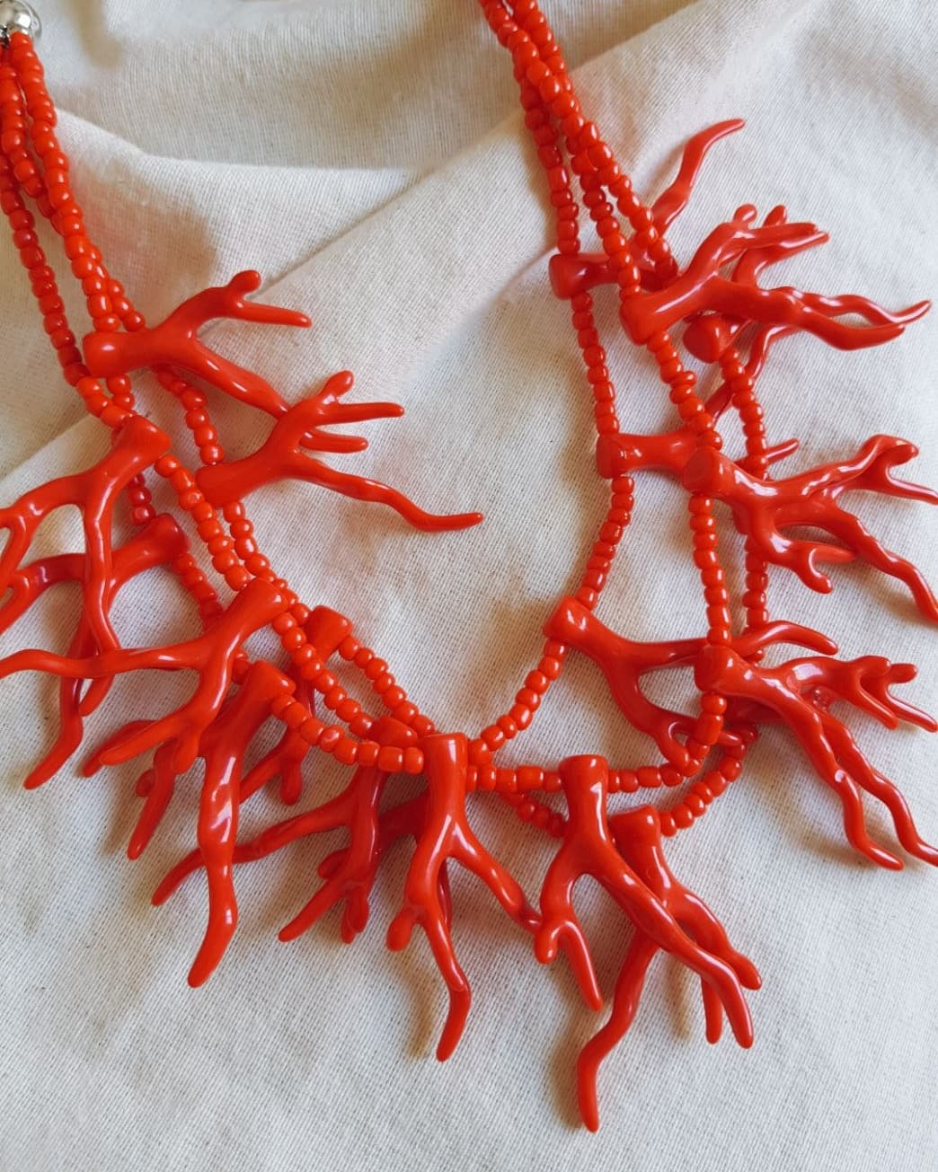 Mariscos Constitución Escabullirse Collar coral rojo | Colette Joyas y complementos